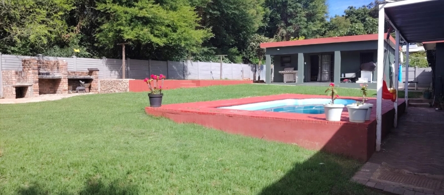 5 Bedroom Property for Sale in Pellissier Free State
